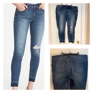 Old Navy(20Plus)🆕 Rockstar Skinny Ankle-Distress